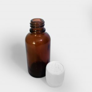 Oil bottle cap with integrated orifice reducer pre-assembled in cap (18 mm neck)